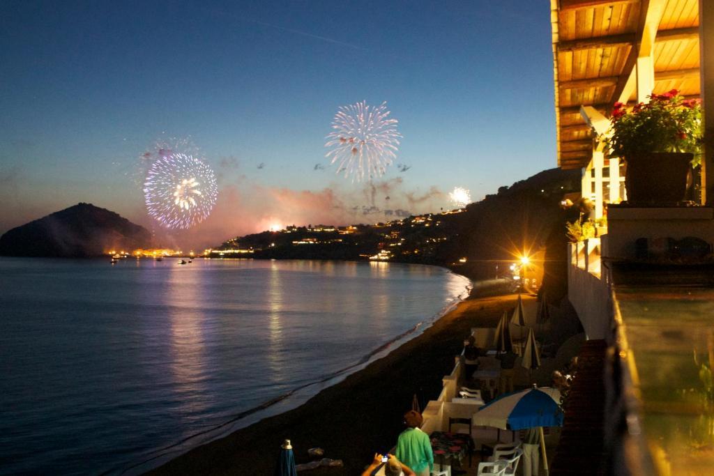 Hotel La Gondola 바라노디스키아 외부 사진